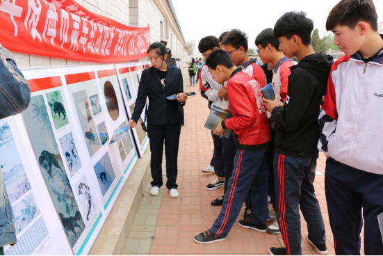 2018年凌海市蕭軍紀念館送“蕭軍文化”進校園活動——送蕭軍文化到凌海市白臺子鎮初級中學